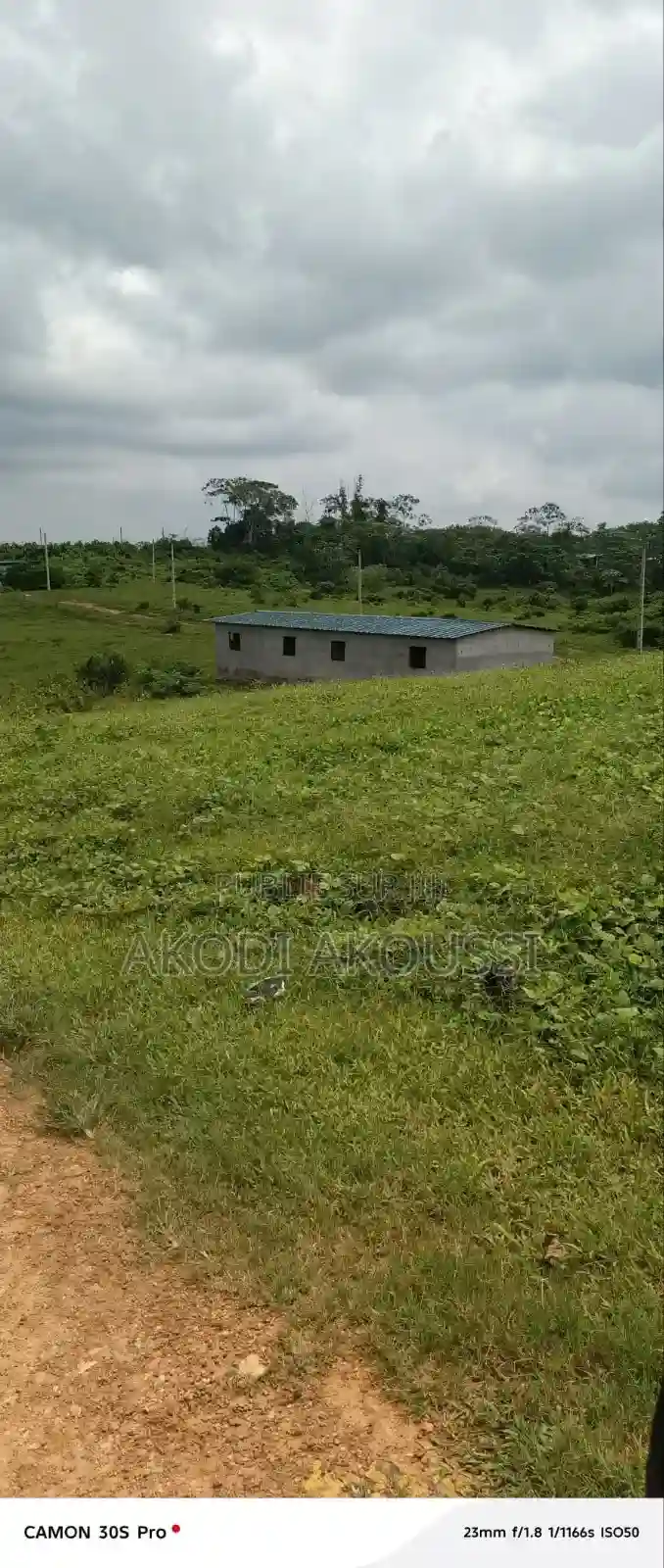 Terrains Constructibles À Proximité Du Péage D’anyama - Vue 1