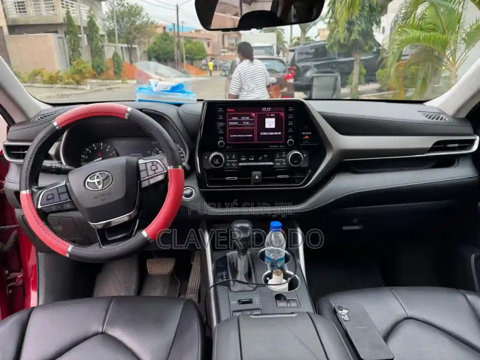 Toyota Highlander 2021 Rouge - Vue 1