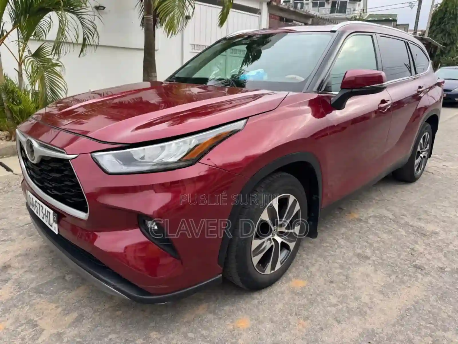 Toyota Highlander 2021 Rouge - Vue 3