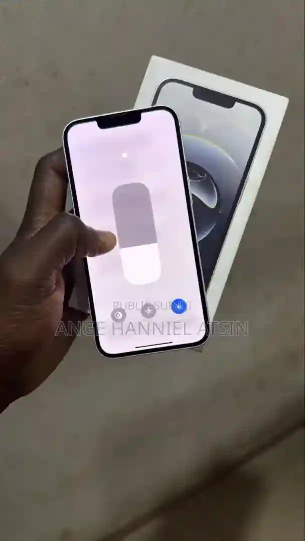Pomme Iphone 16e 128 GB Blanc - Vue 1