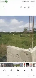 Vente de 3 Vastes Lots Plats Jumellés Avec A