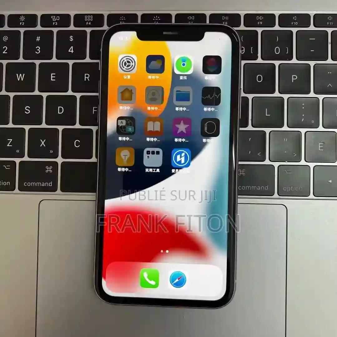 Pomme Iphone 11 64 GB Violet - Vue 2