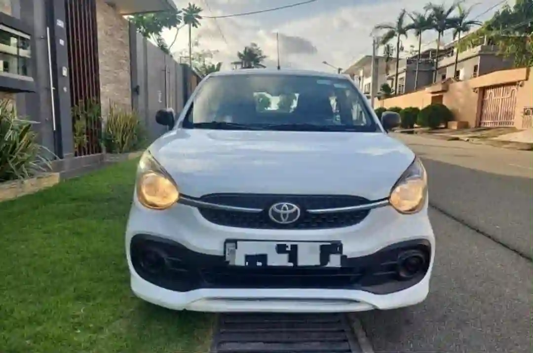 Toyota vitz en vente