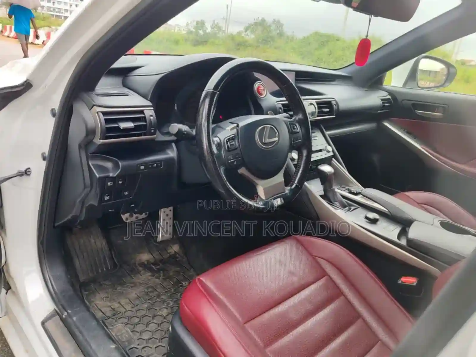 Lexus IS 2022 Blanc - Vue 9