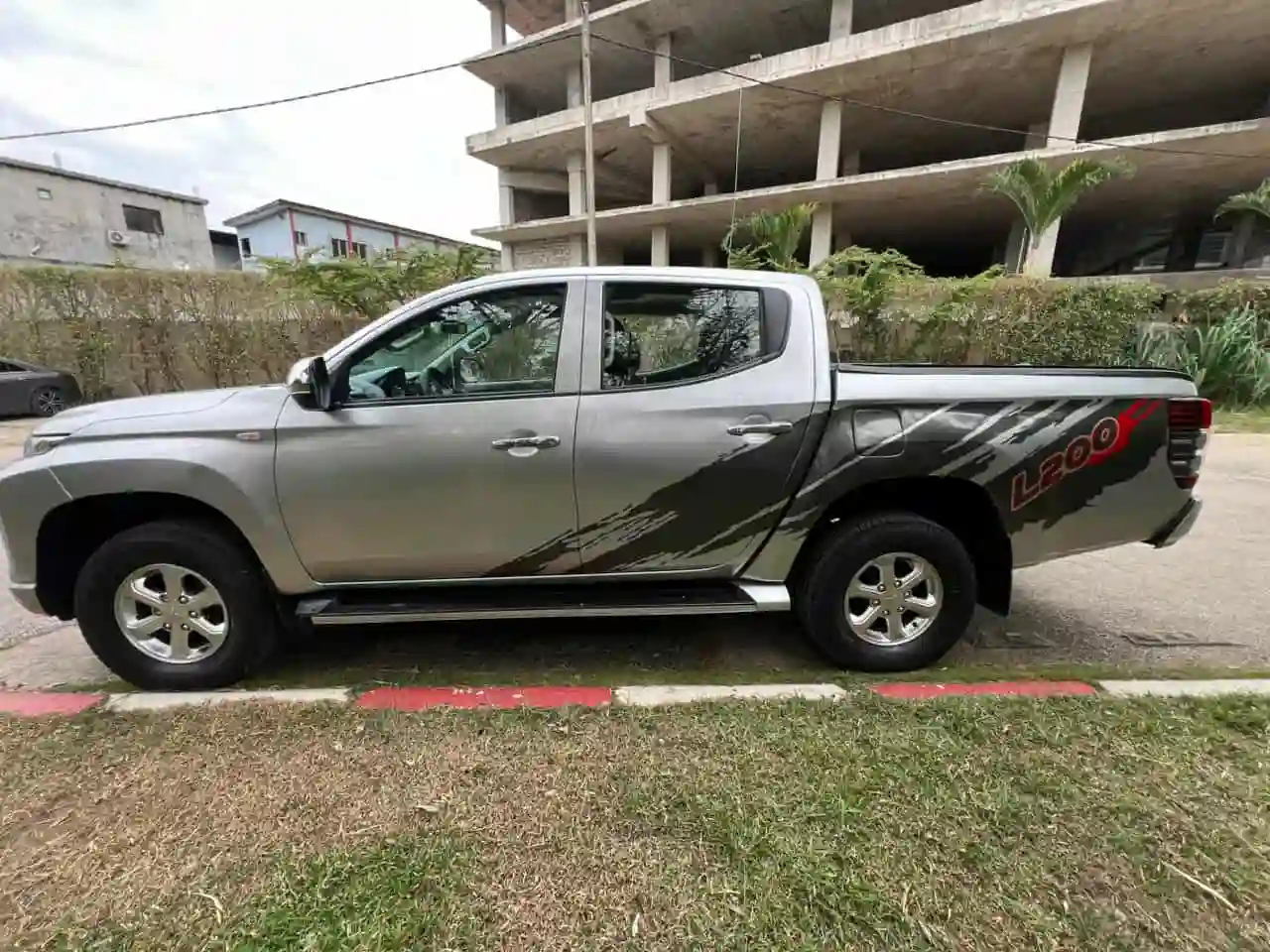 MITSUBISHI L200 EN VENTE - Vue 2
