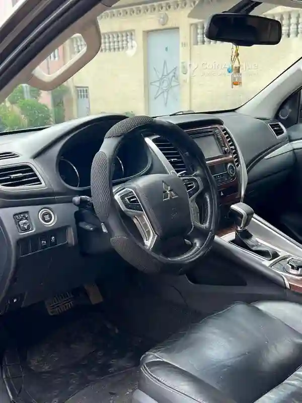 Mitsubishi Pajero Sport 2020 - Vue 3