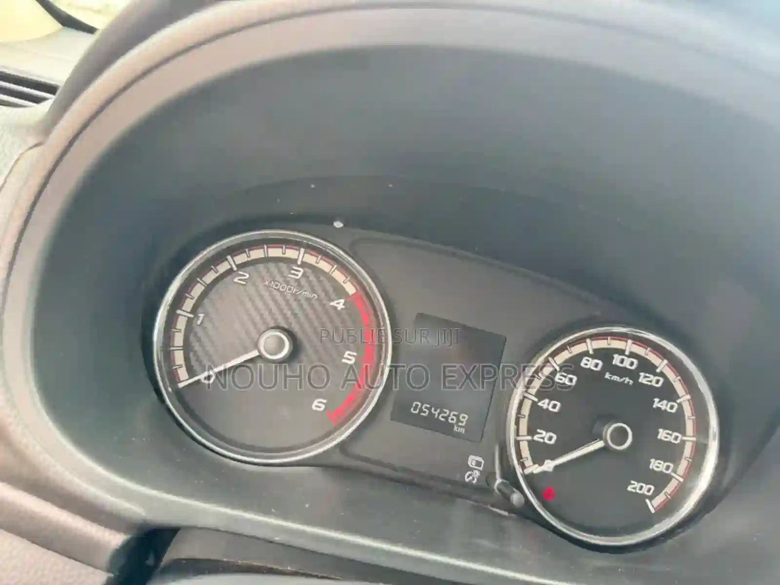 Mitsubishi L200 2022 Gris