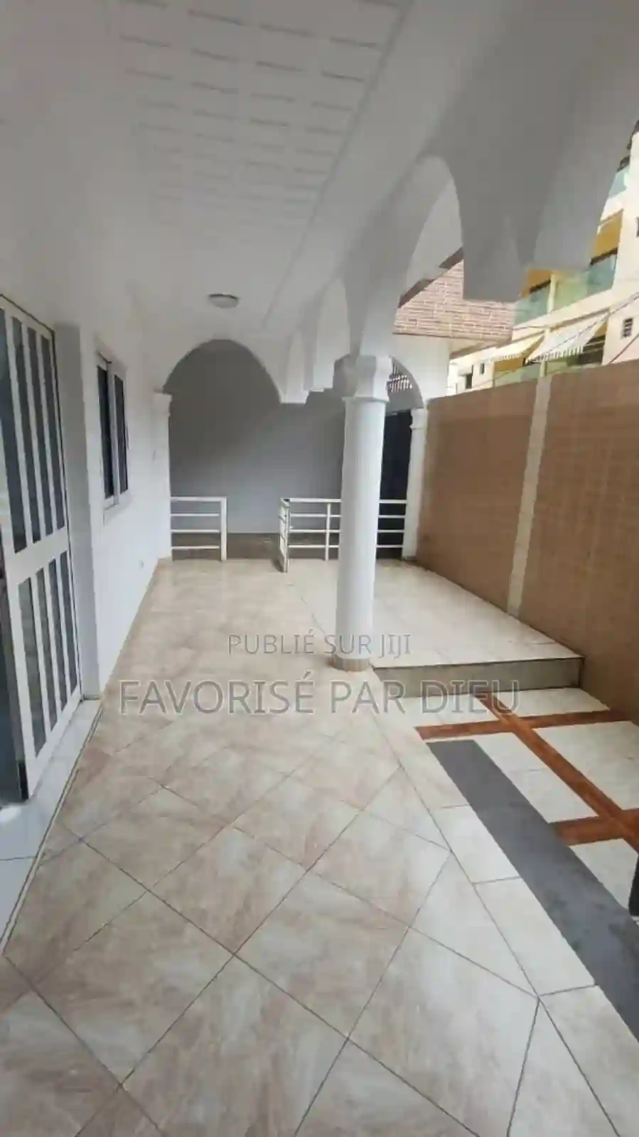 4chbre Appartement Dans Lollo Immobilier Cocody à Louer - Vue 2