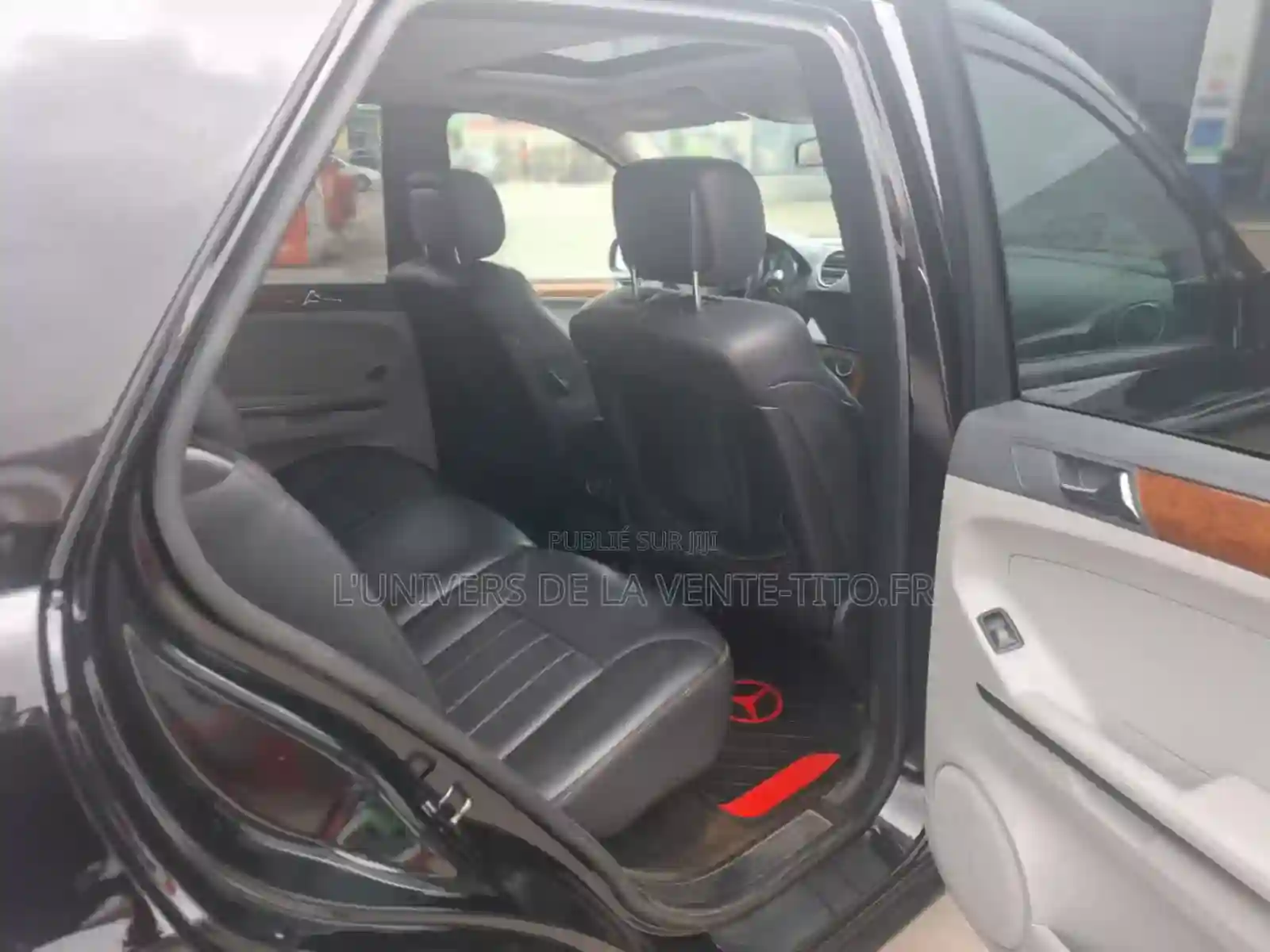 Mercedes-benz M Class ML 350 AWD 4matic (35l V6 7A) 2006 Noir - Vue 4
