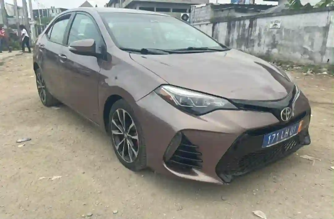 TOYOTA COROLLA EN VENTE 