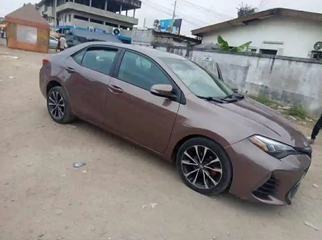 TOYOTA COROLLA EN VENTE  - Vue 1