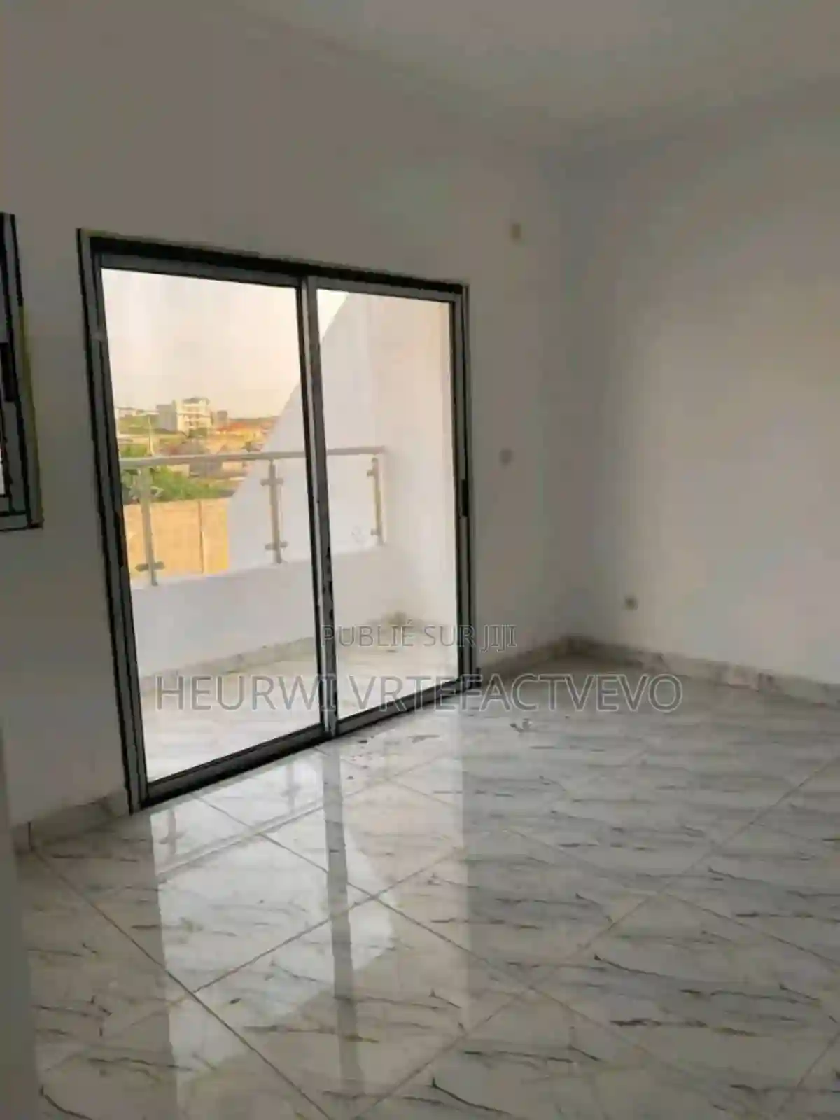 4chbre Duplex Dans Angré 10E Tranche Cocody à Vendre - Vue 1