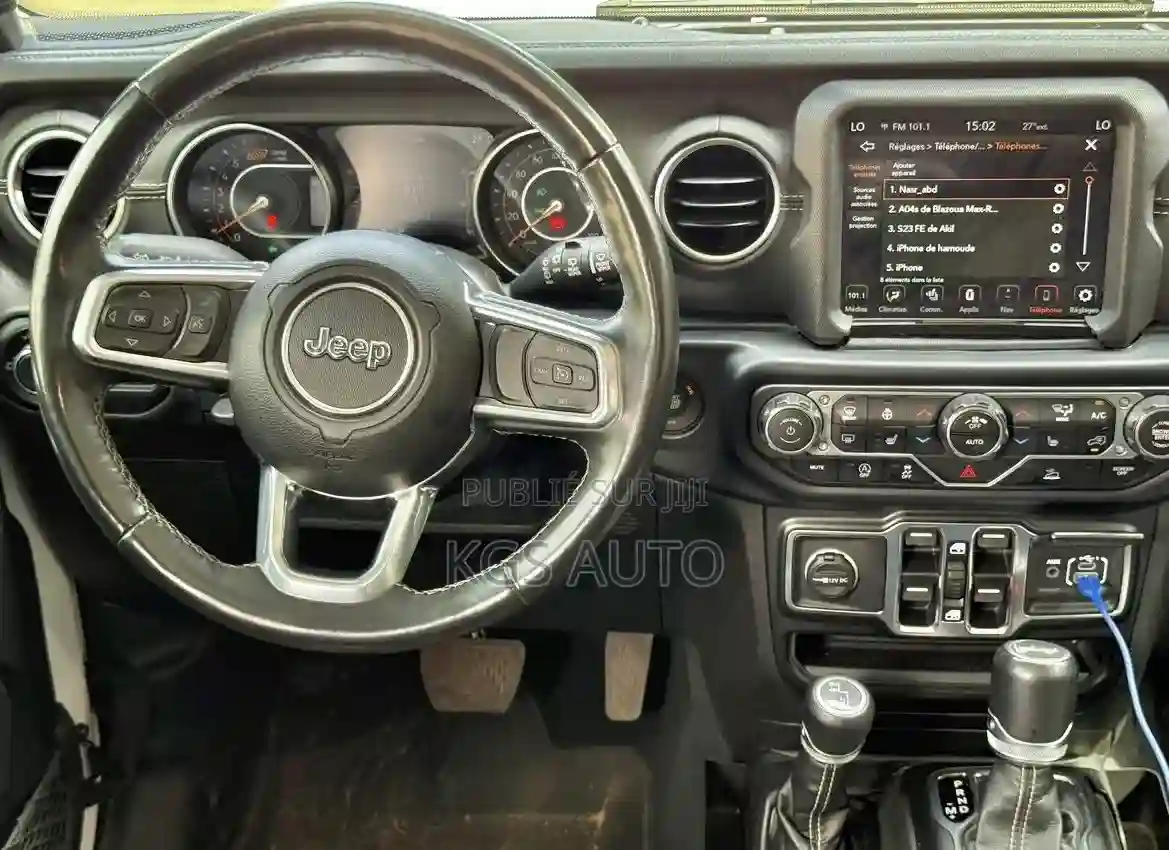 Jeep Wrangler Sahara 4 Door 4x4 2023 Blanc - Vue 4
