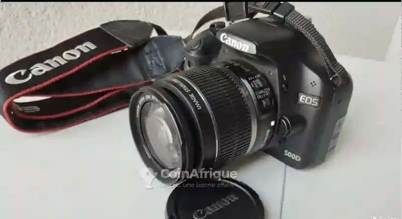 Canon EOS 500 D + Objectif 18-55mm - Vue 1