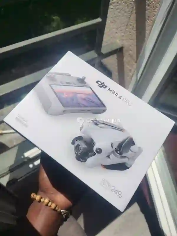 Dji Mini 4 pro fly More rc2