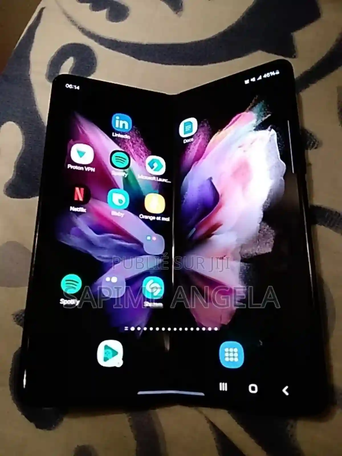Samsung Galaxy Z Fold 3 256 GB Black - Vue 1
