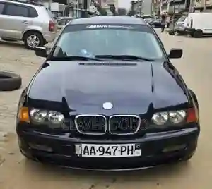 BMW 318i 2004 Noir - Vue 5