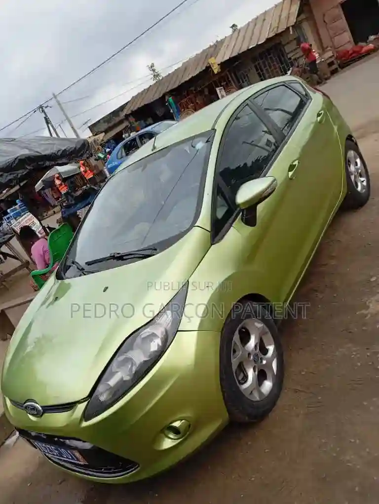 Ford Fiesta 2011 Vert - Vue 1