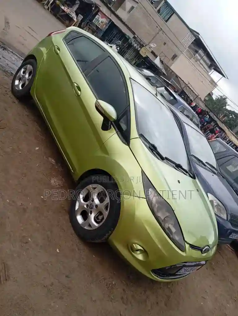 Ford Fiesta 2011 Vert - Vue 6