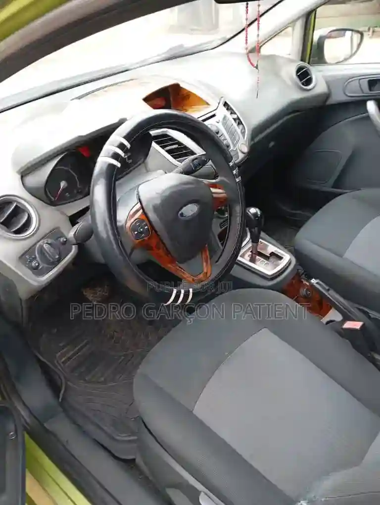 Ford Fiesta 2011 Vert - Vue 7