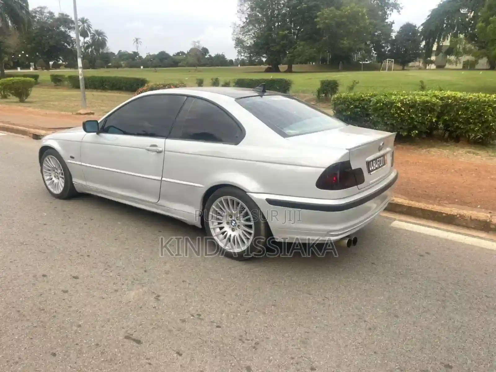 BMW 318i 2002 Gris - Vue 8