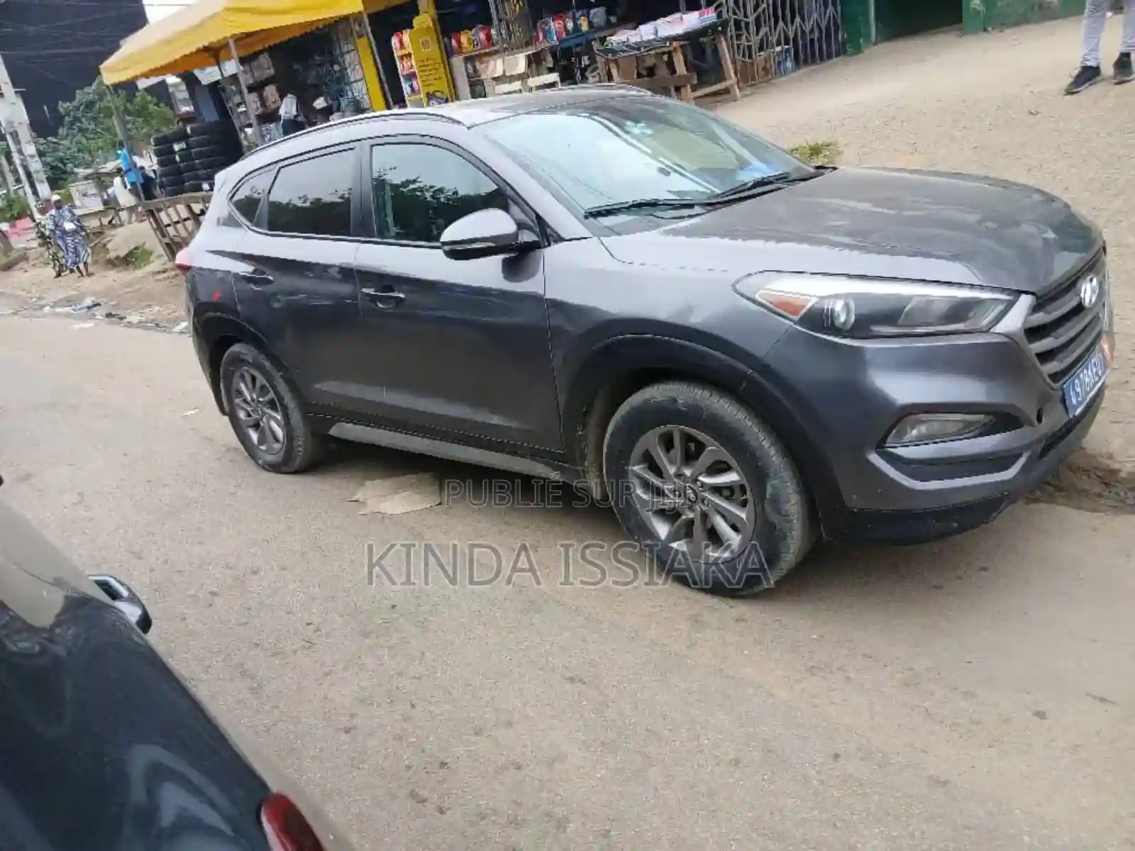 Hyundai Tucson Eco AWD 2016 Gris - Vue 4