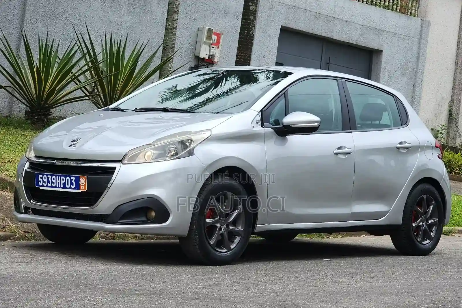 Peugeot 208 2017 Gris - Vue 6