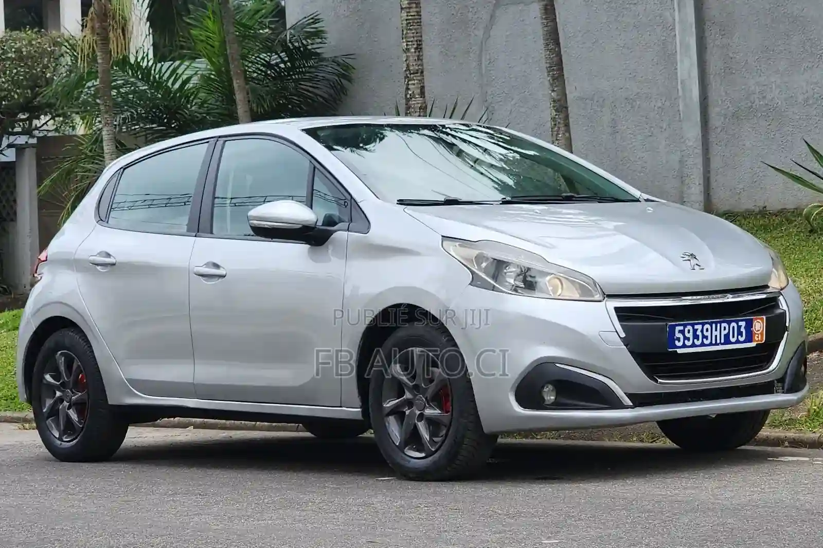 Peugeot 208 2017 Gris - Vue 8