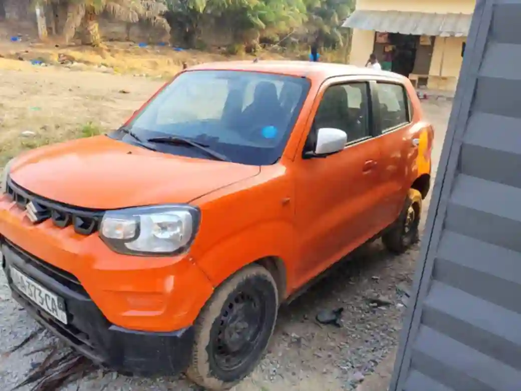 Deux SUZUKI EXPRESSO à 7 millions  - Vue 4