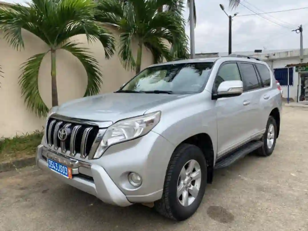 Toyota Prado en location  - Vue 1