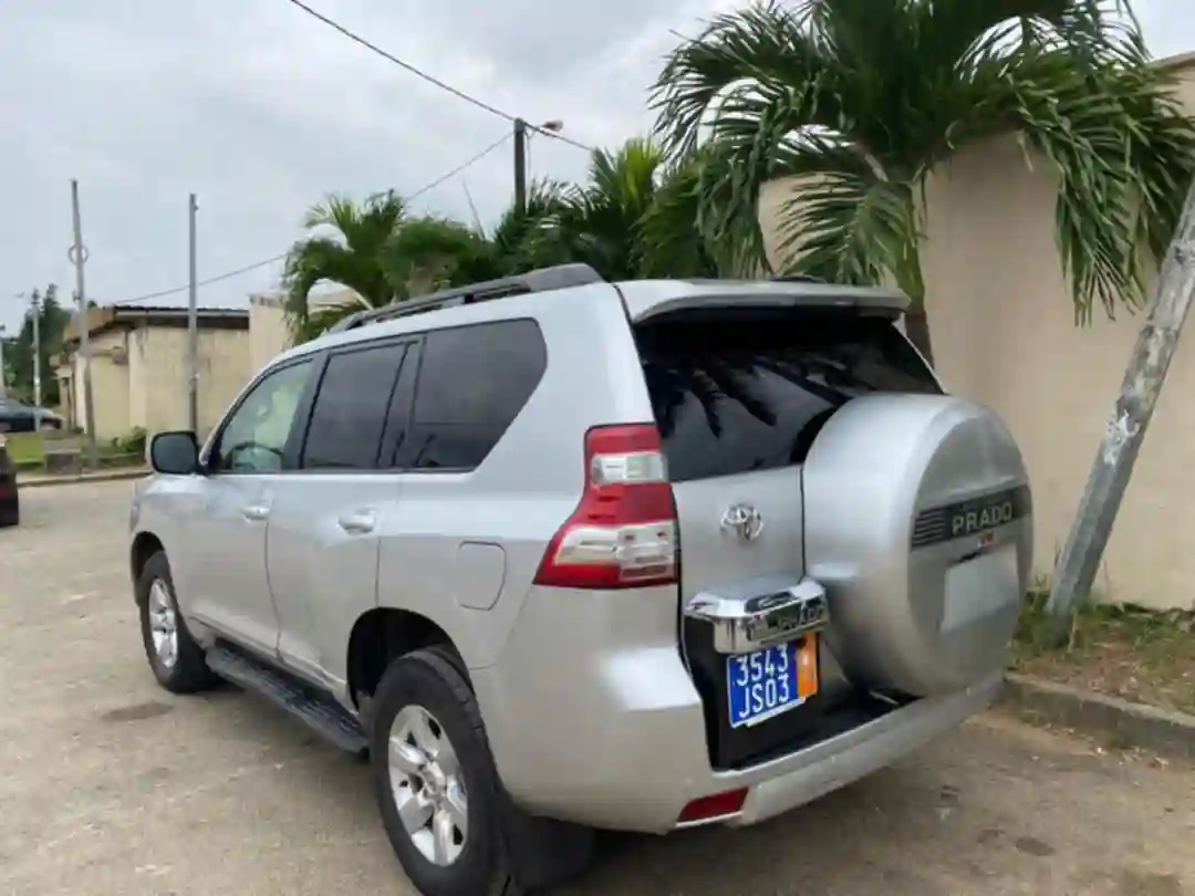 Toyota Prado en location  - Vue 2
