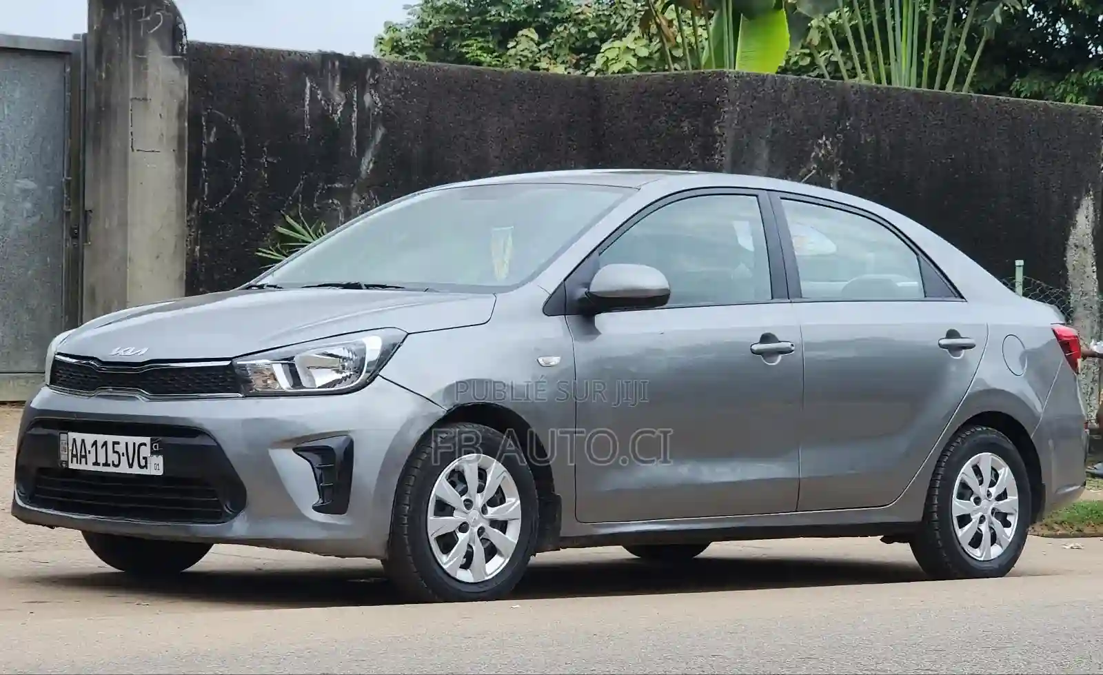 Kia Pegas 2022 Gris - Vue 10
