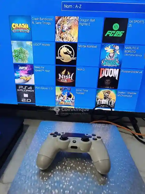 Playstation 4 Slim Cracké + 15 Jeux - Vue 1