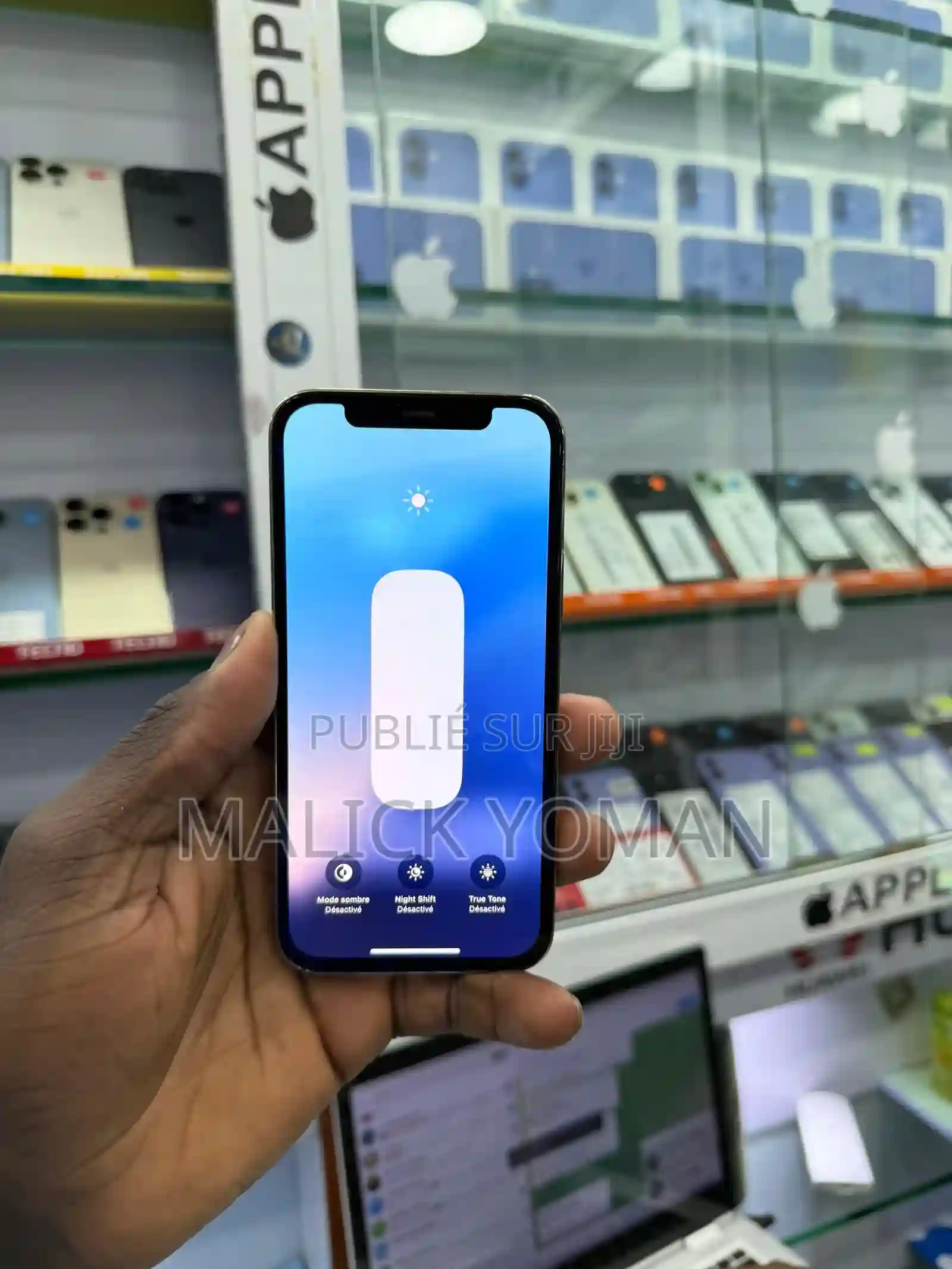 Pomme Iphone 12 Pro 128 GB Doré - Vue 1