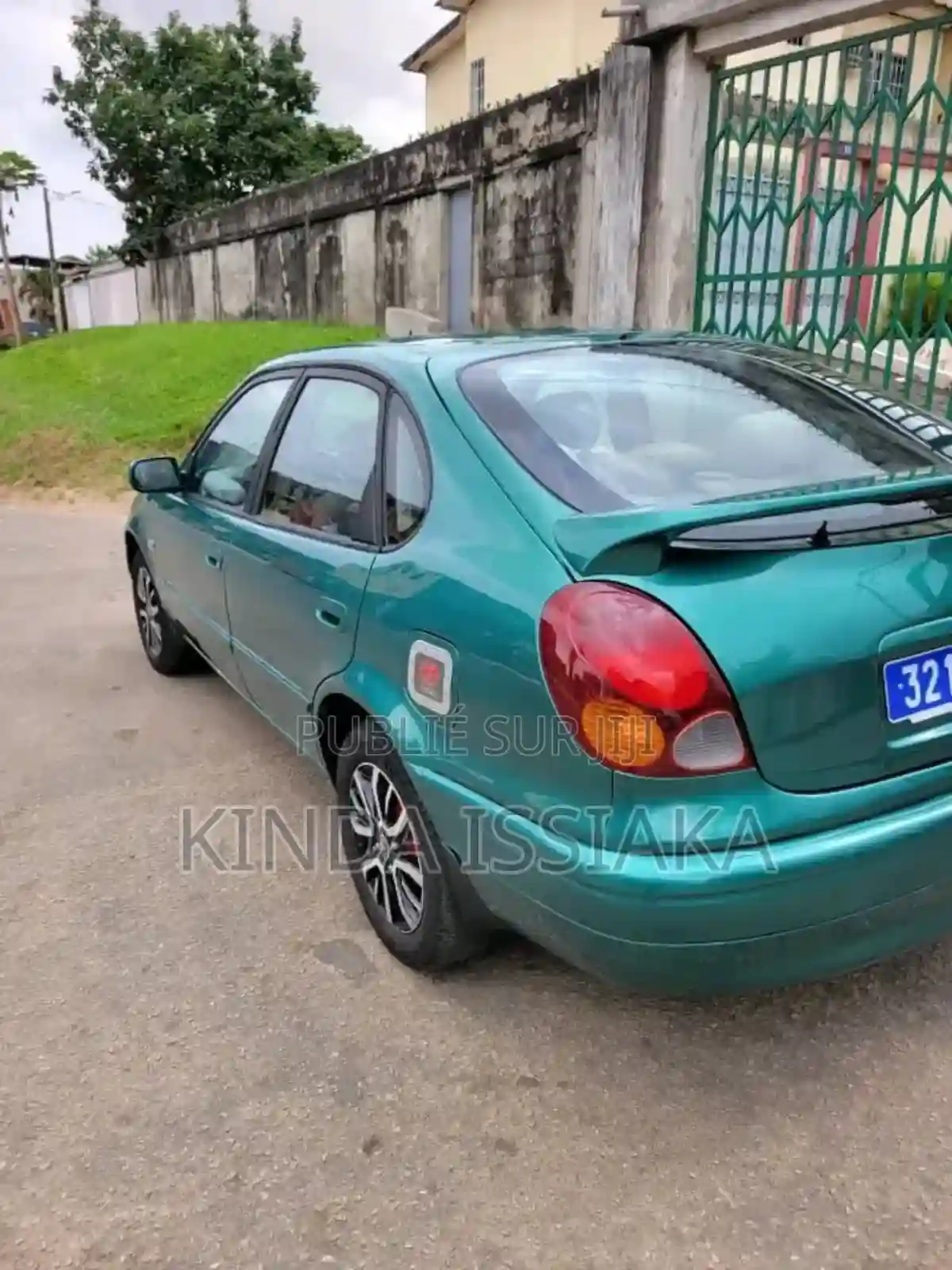 Toyota Corolla 2004 Vert - Vue 4