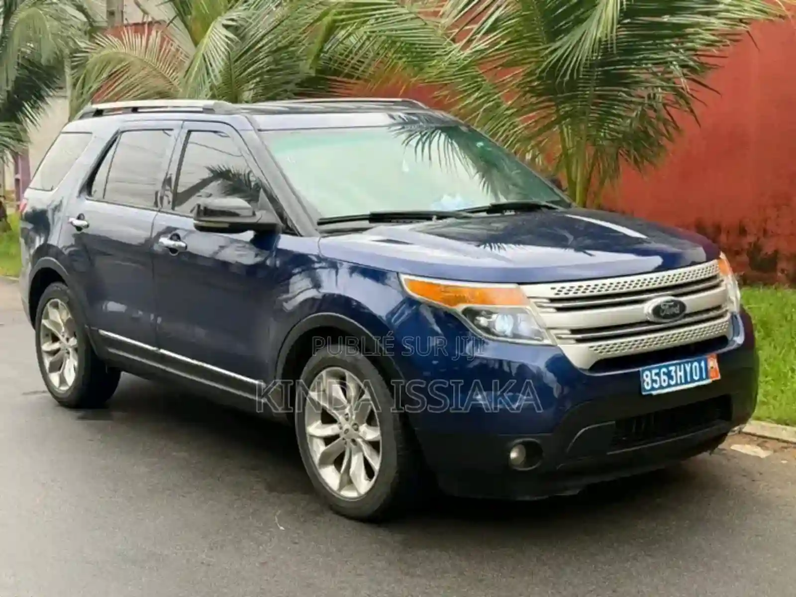 Ford Explorer Limited AWD 2018 Bleu - Vue 3
