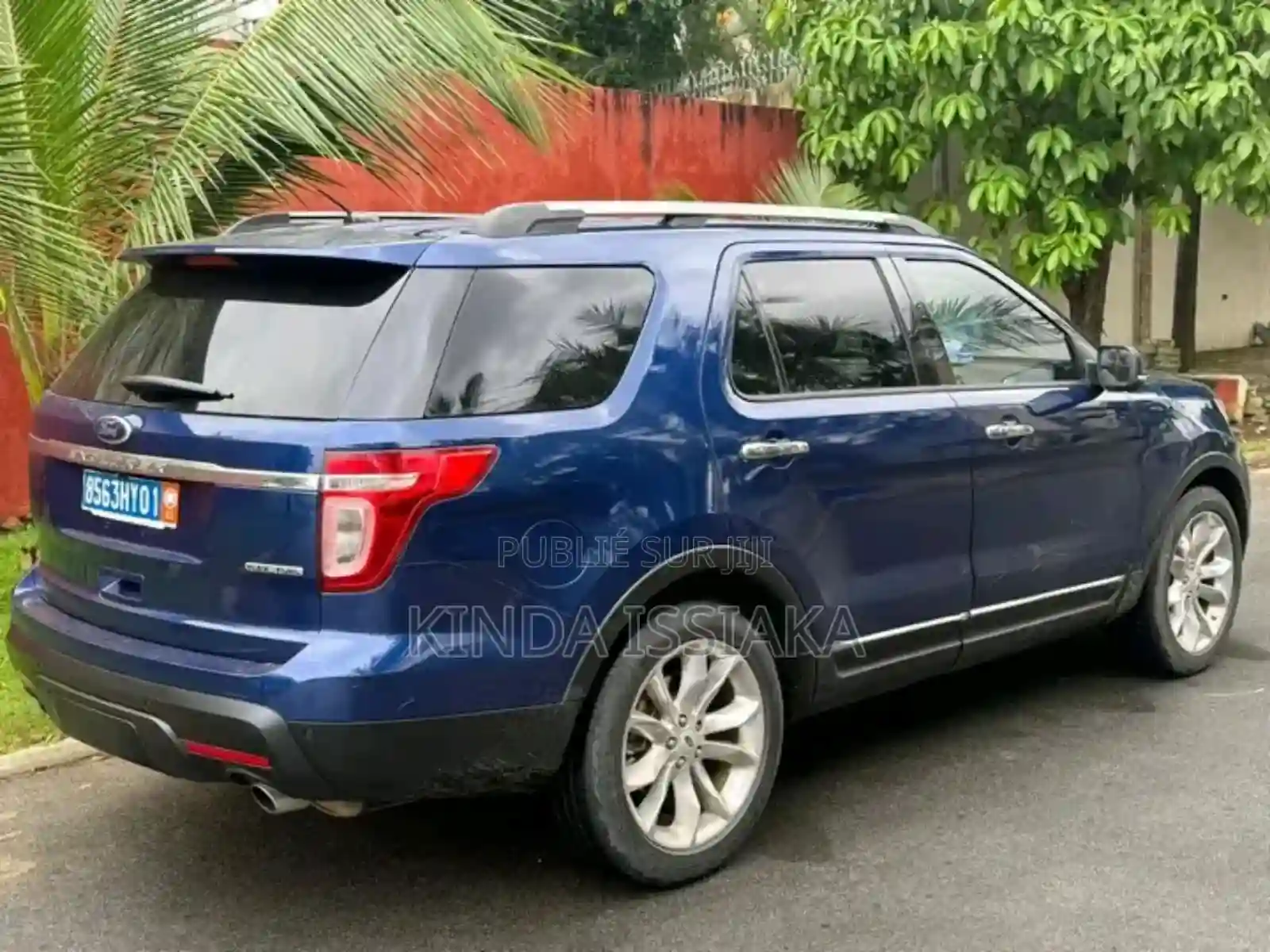 Ford Explorer Limited AWD 2018 Bleu - Vue 5