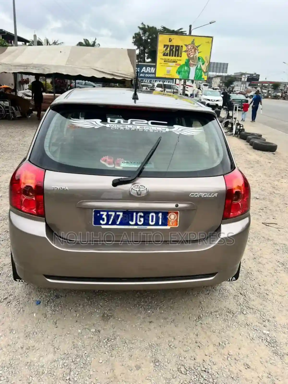 Toyota Corolla 2004 Beige - Vue 4