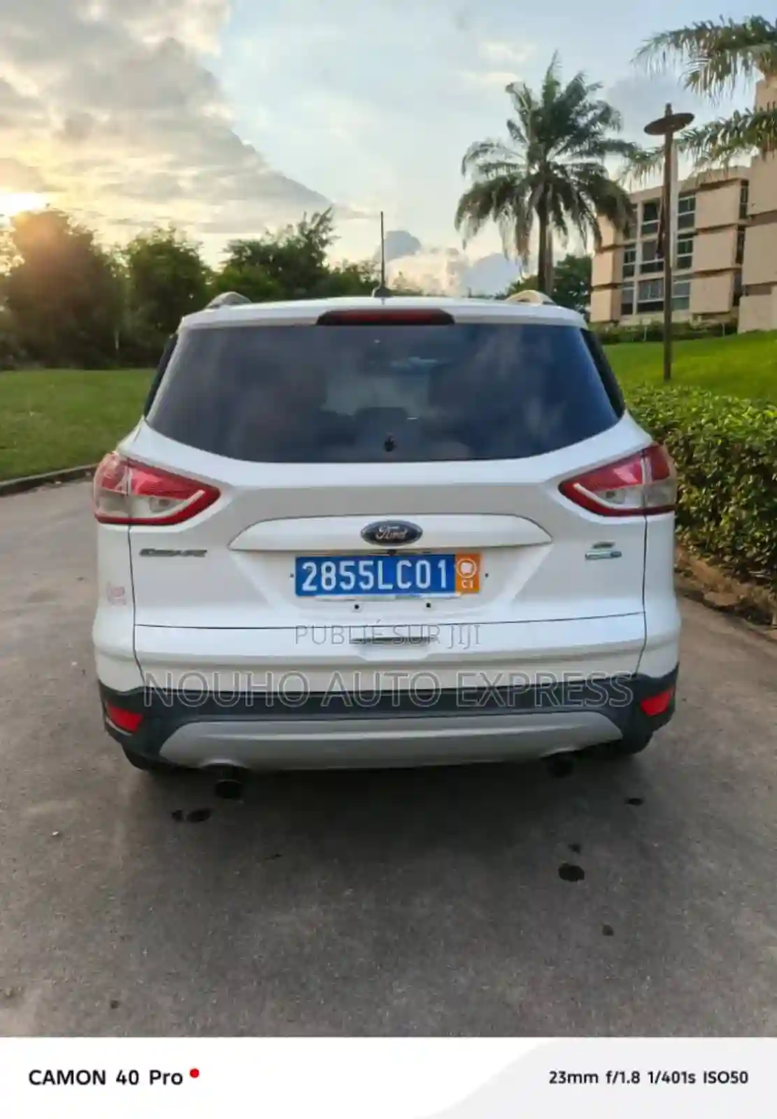 Ford Kuga 2015 Blanc - Vue 5