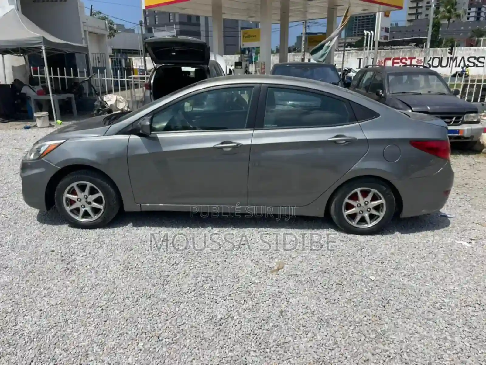 Hyundai Accent Limited 2018 Gris - Vue 1