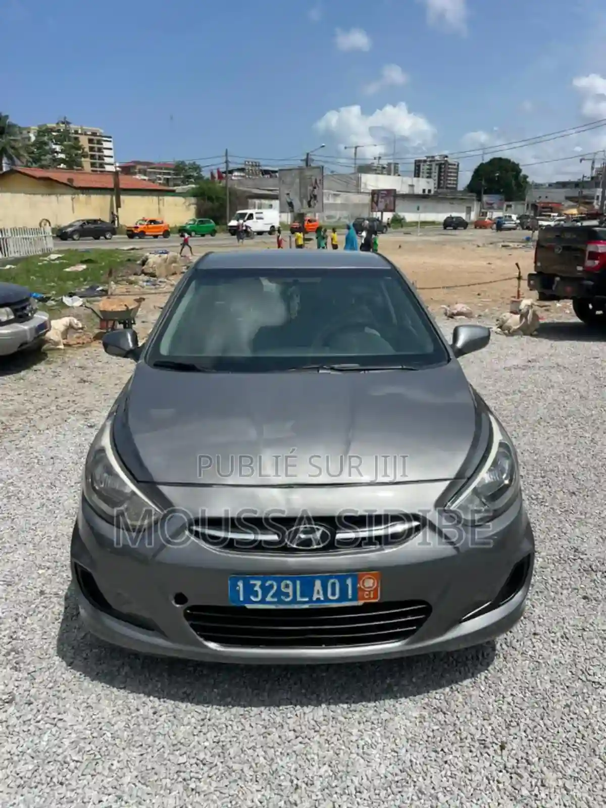 Hyundai Accent Limited 2018 Gris - Vue 8