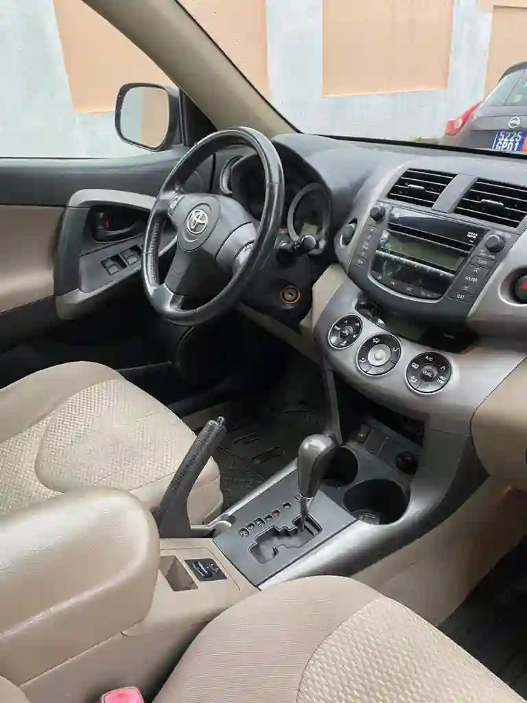 TOYOTA RAV 4 EN VENTE  - Vue 2
