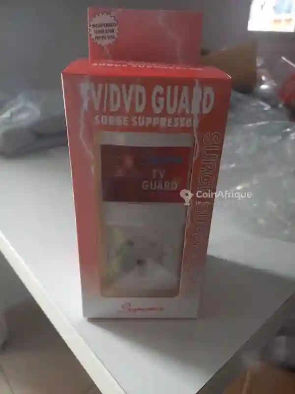 TV DVD Guard Power Surge Protection Adaptor - Vue 1