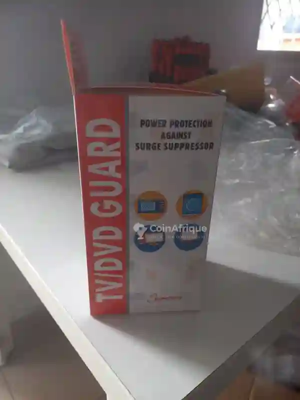 TV DVD Guard Power Surge Protection Adaptor - Vue 2