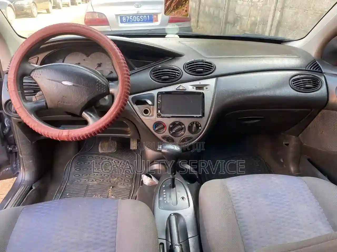 Ford Focus 23 2000 Gris - Vue 1
