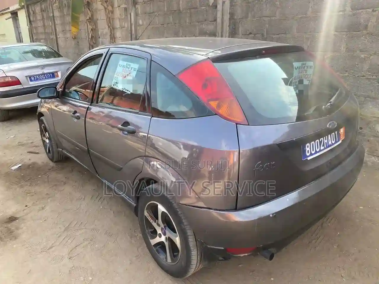Ford Focus 23 2000 Gris - Vue 3