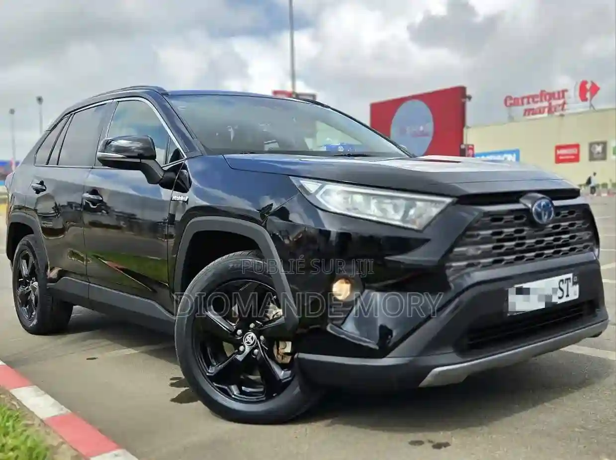 Toyota Rav4 XLE 2021 Noir - Vue 7