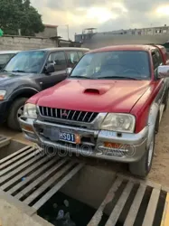 Mitsubishi L200 2003