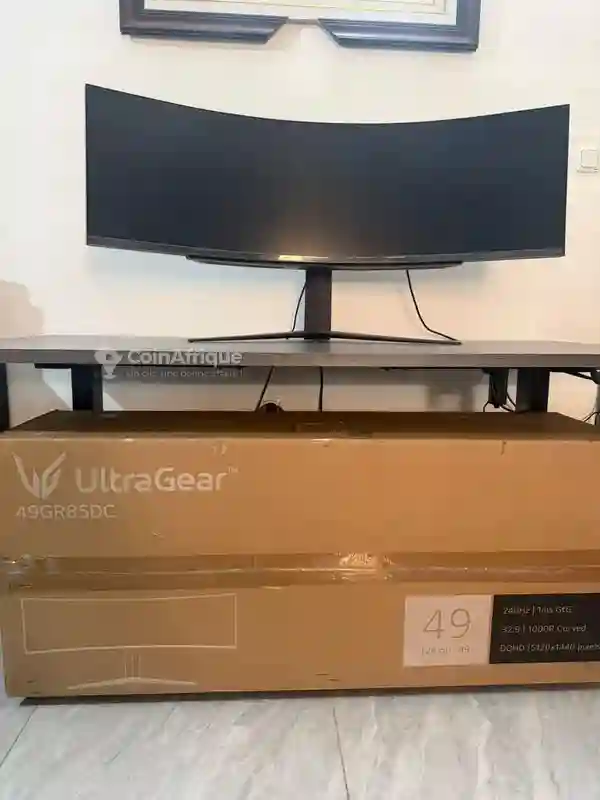 Moniteur LG 5k Ultragear 49 Pouces - Vue 3