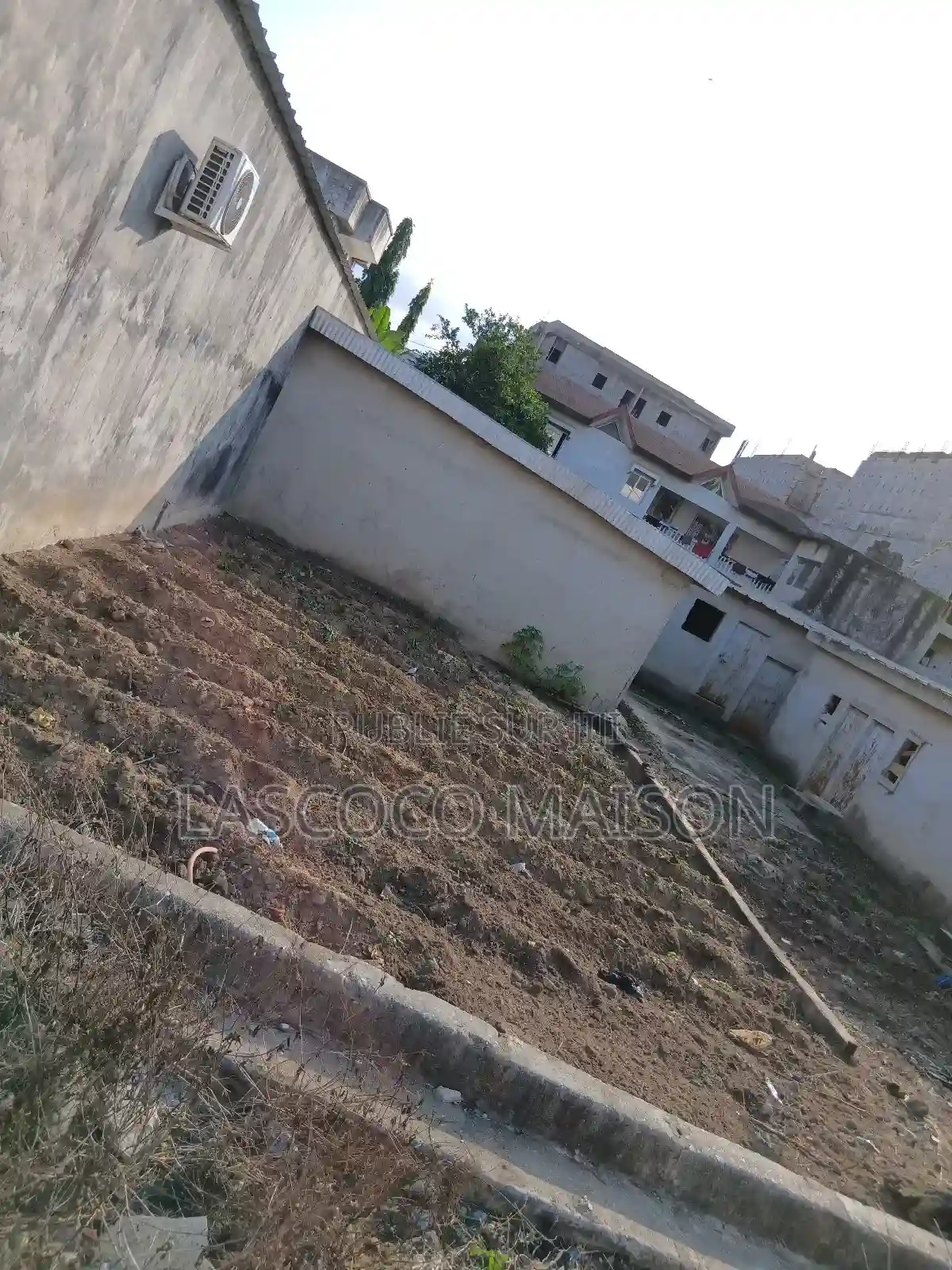 Terrain en Vente Ou en Baille - Vue 1